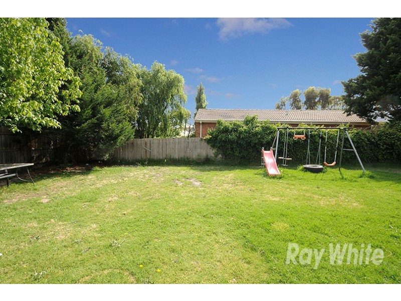 42 Whimbrel Crescent, Carrum Downs VIC 3201