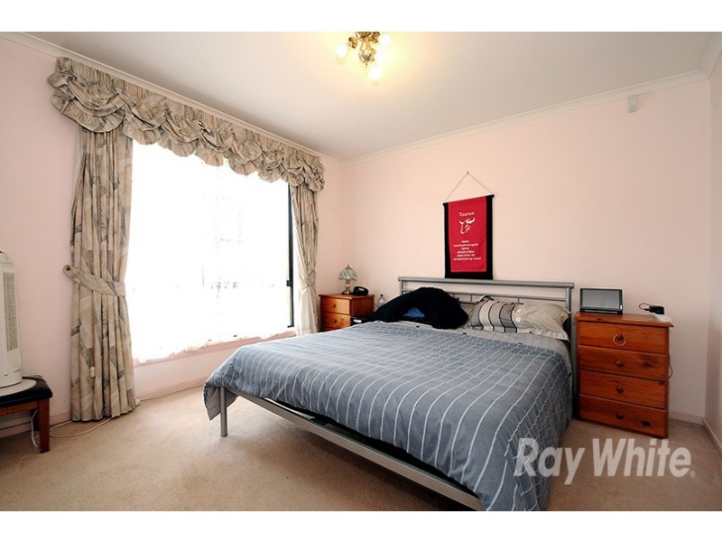 42 Whimbrel Crescent, Carrum Downs VIC 3201