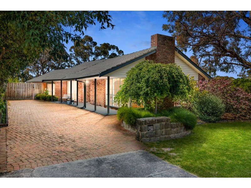 10 Furneaux Court, Frankston VIC 3199