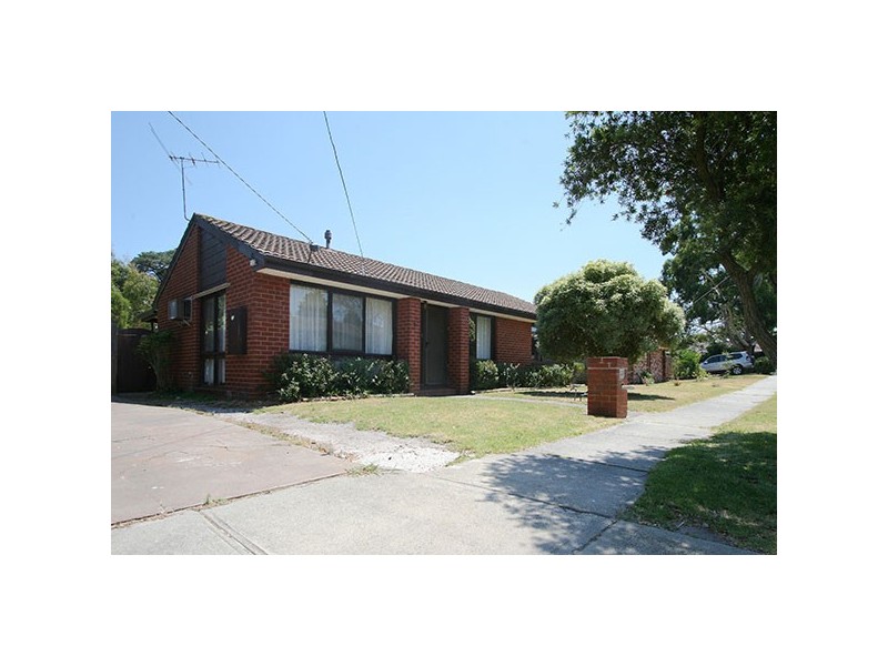 15 Liardet Crescent, Frankston VIC 3199