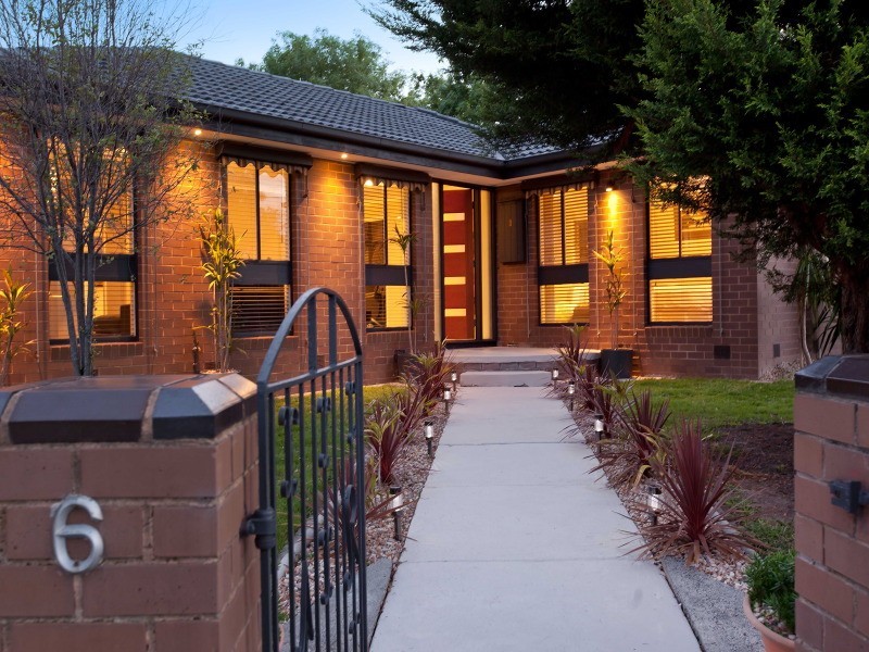 6 Muirfield Court, Frankston VIC 3199
