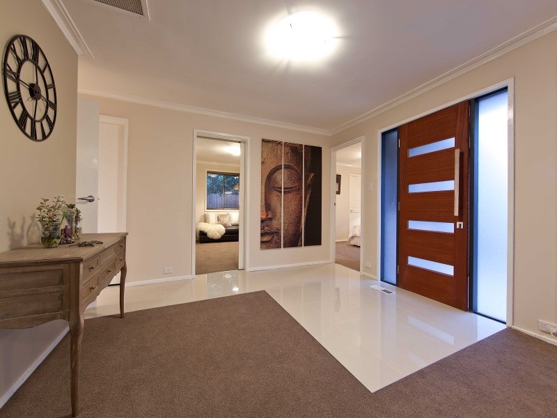 6 Muirfield Court, Frankston VIC 3199