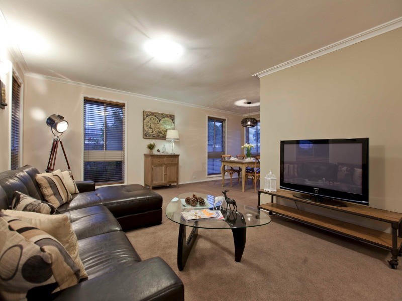 6 Muirfield Court, Frankston VIC 3199