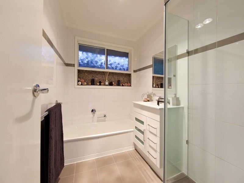 6 Muirfield Court, Frankston VIC 3199