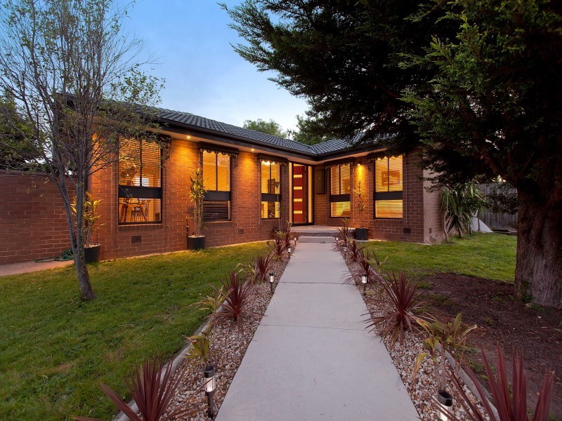 6 Muirfield Court, Frankston VIC 3199