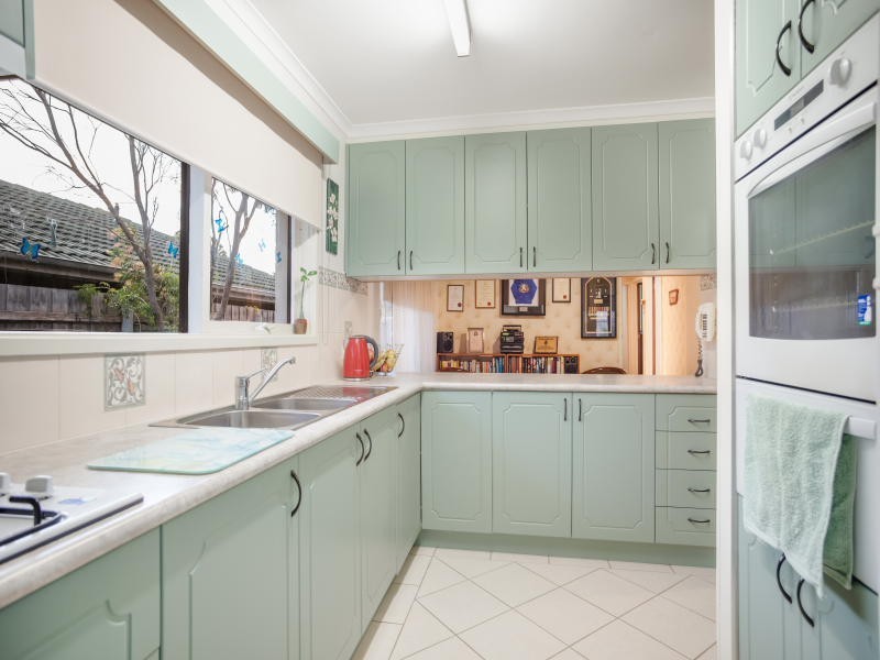 24 McBride Crescent, Seaford VIC 3198