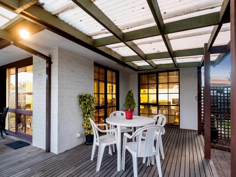 24 McBride Crescent, Seaford VIC 3198