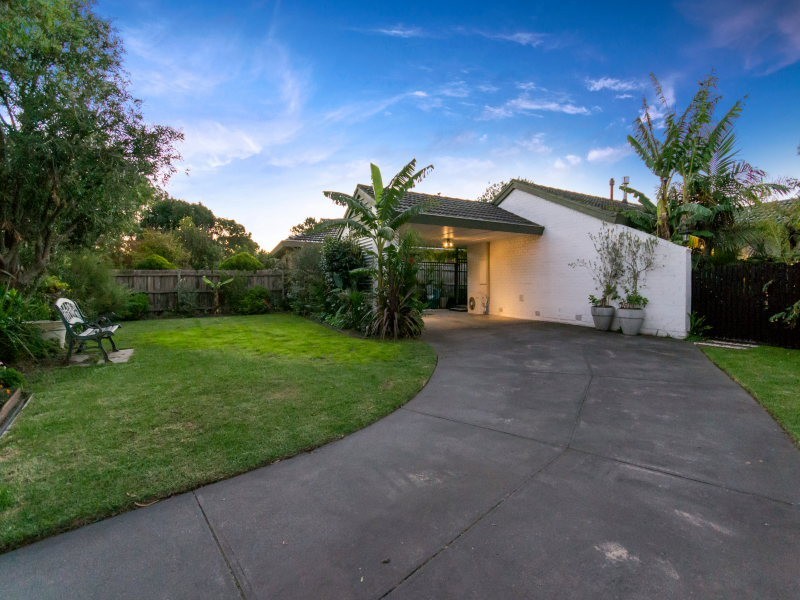 11 McBride Crescent, Seaford VIC 3198