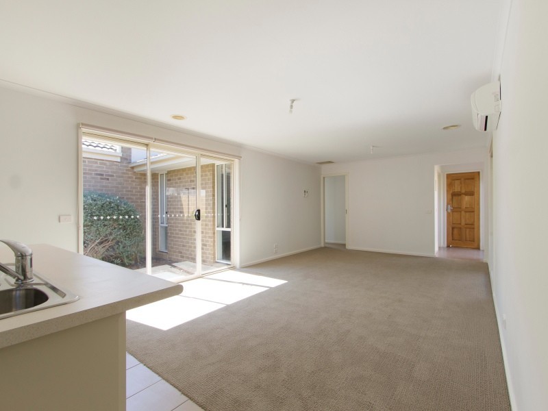 2/33 Orwill Street, Frankston VIC 3199
