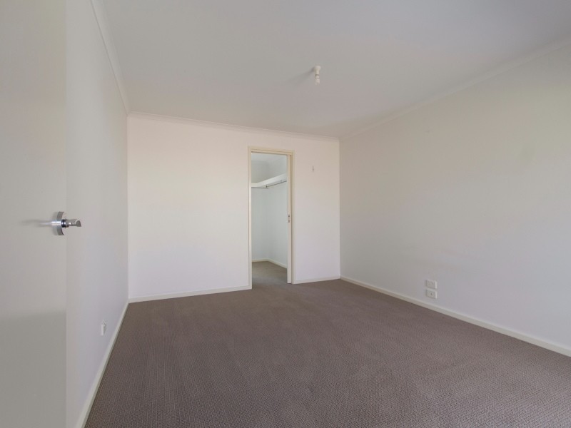 2/33 Orwill Street, Frankston VIC 3199