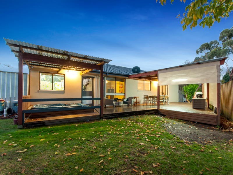 38 Darius Avenue, Frankston VIC 3199