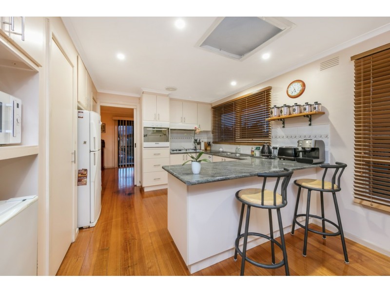 99 McMahons Road, Frankston VIC 3199