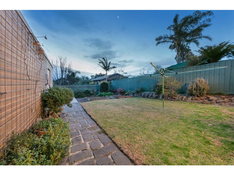 99 McMahons Road, Frankston VIC 3199