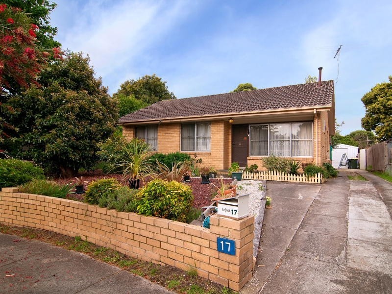 17 Ribbon Court, Frankston North VIC 3200