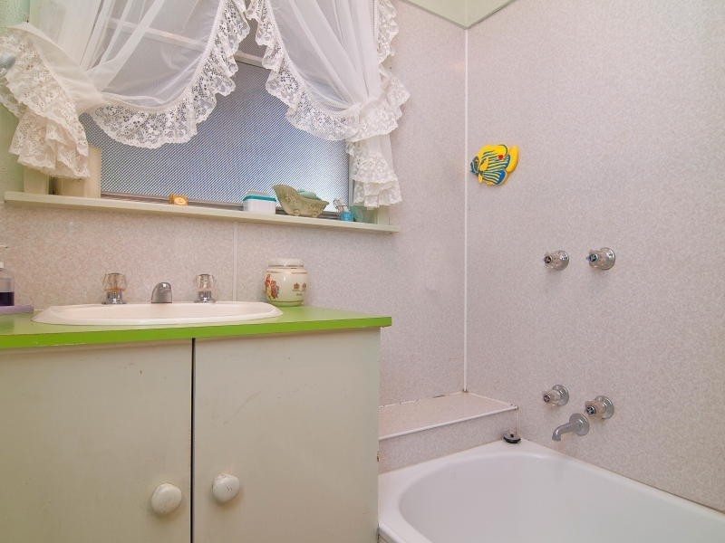 17 Ribbon Court, Frankston North VIC 3200