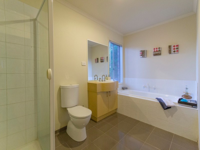 10 Manor Drive, Frankston South VIC 3199