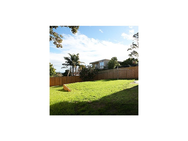 5 Pericoe Street, Frankston VIC 3199