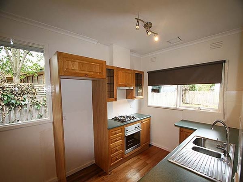 8 Coral Street, Frankston VIC 3199