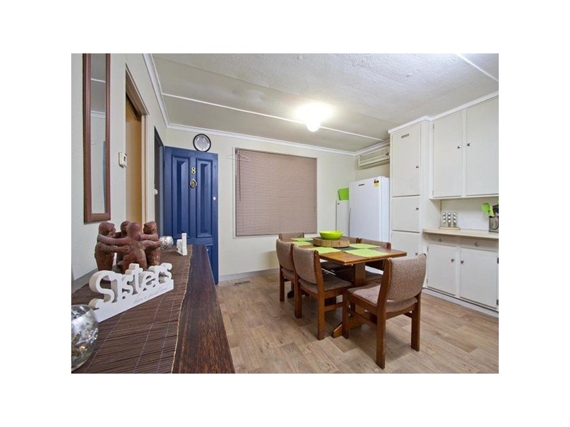 8 Rosemary Crescent, Frankston North VIC 3200