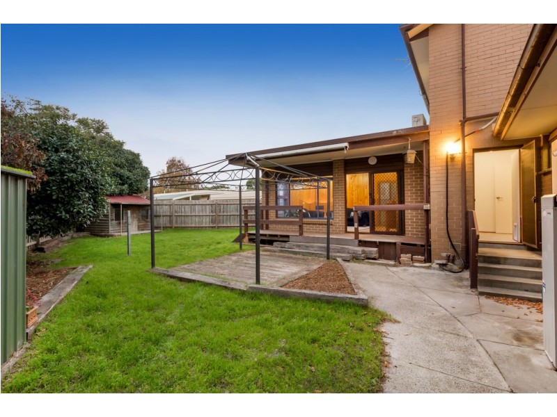 1 Laleham Court, Frankston VIC 3199