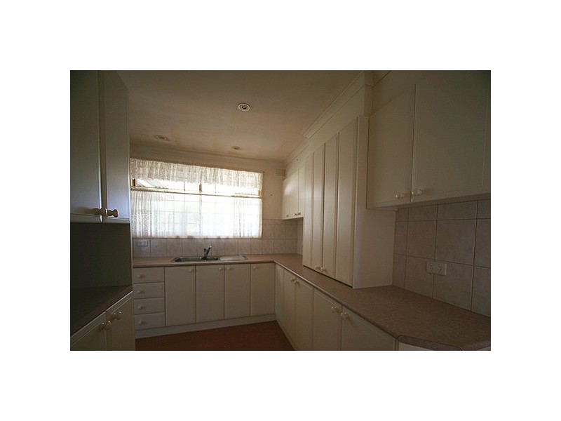 110 Karingal Drive, Frankston VIC 3199