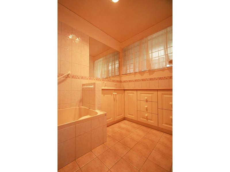 110 Karingal Drive, Frankston VIC 3199