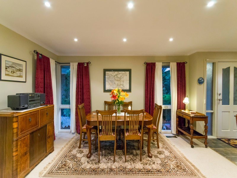 6 Apollo Court, Frankston VIC 3199