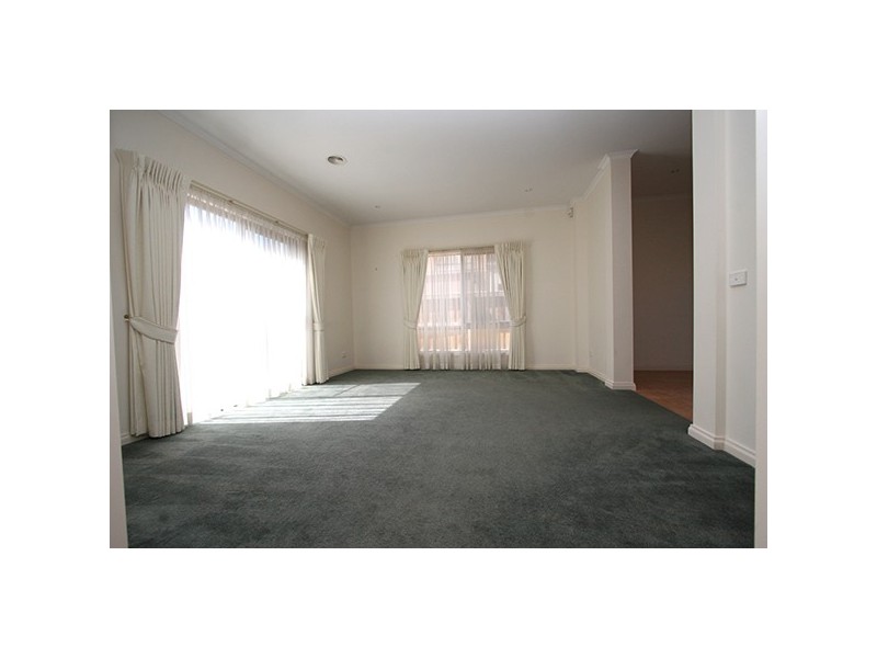 9/284-285 Nepean Highway, Seaford VIC 3198