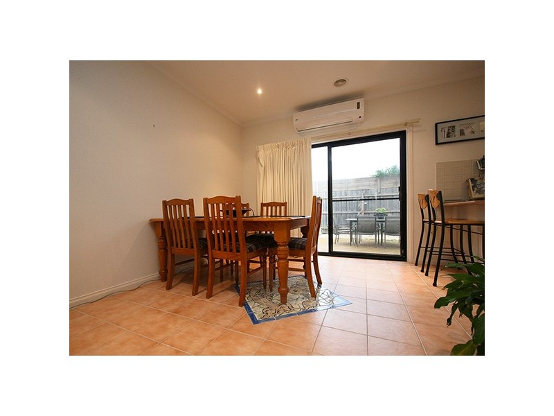 9/284-285 Nepean Highway, Seaford VIC 3198