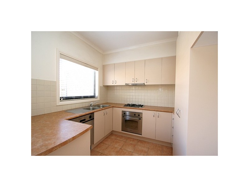 9/284-285 Nepean Highway, Seaford VIC 3198