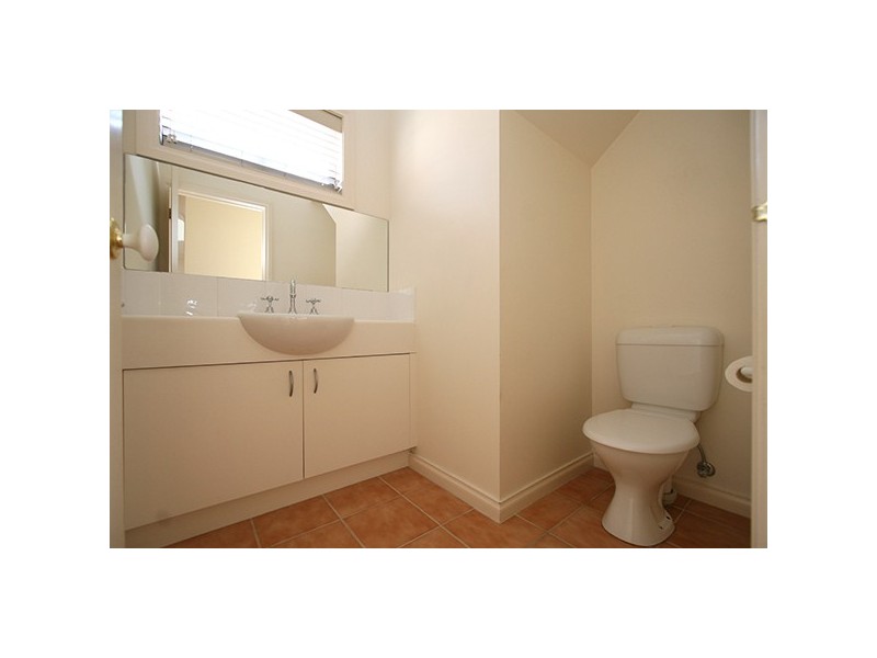 9/284-285 Nepean Highway, Seaford VIC 3198