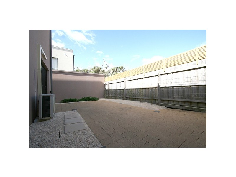 9/284-285 Nepean Highway, Seaford VIC 3198