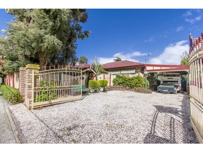 27 Lloyd Street, Langwarrin VIC 3910