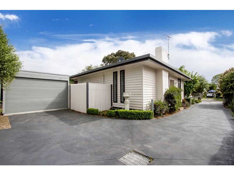 1/10 Cambridge Street, Frankston VIC 3199