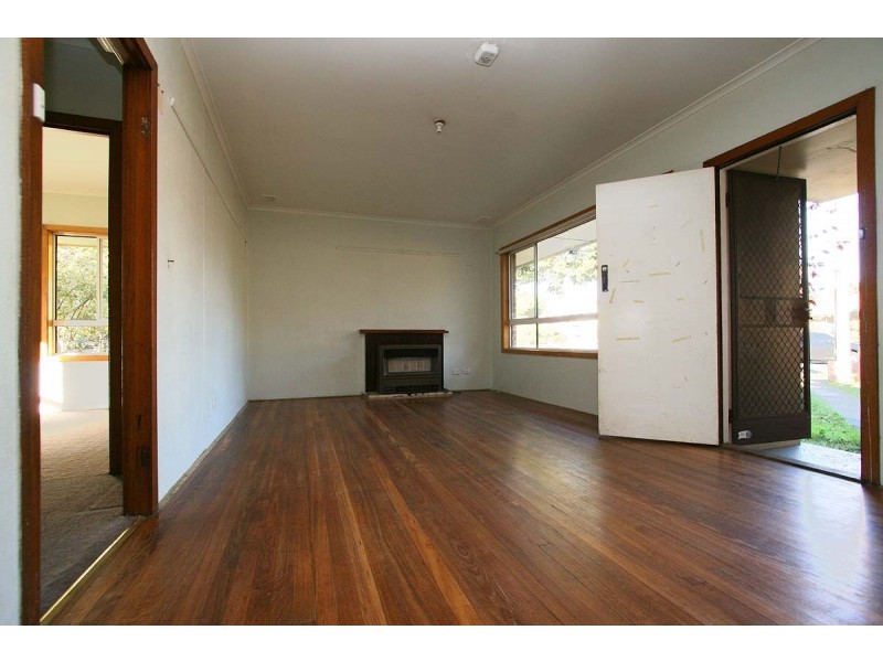 21 Pine Street, Frankston North VIC 3200