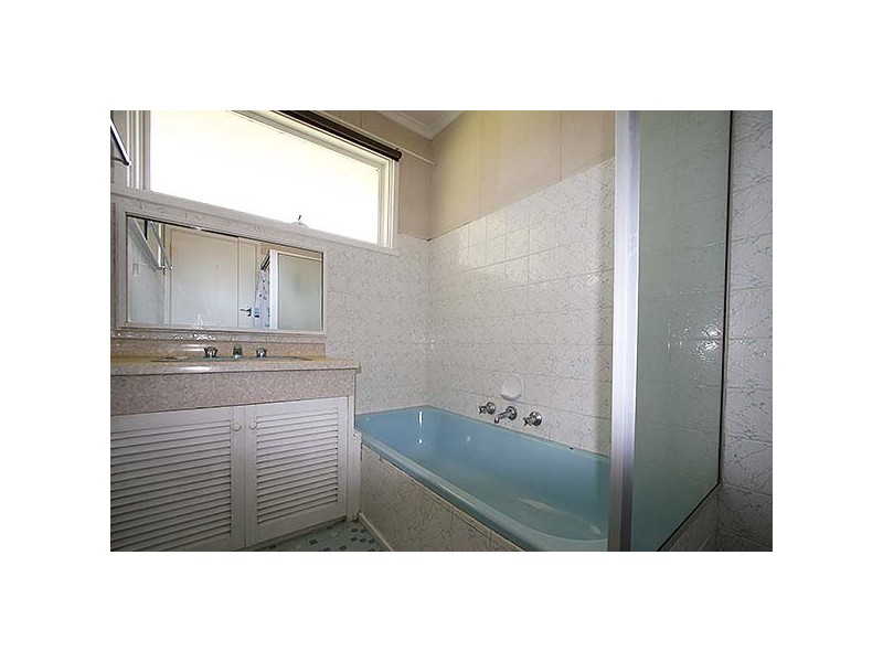 22 Barry Street, Seaford VIC 3198