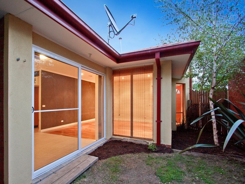 2/32 Fairway Street, Frankston VIC 3199