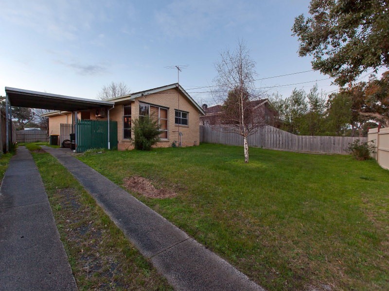 23 Silver Avenue, Frankston North VIC 3200