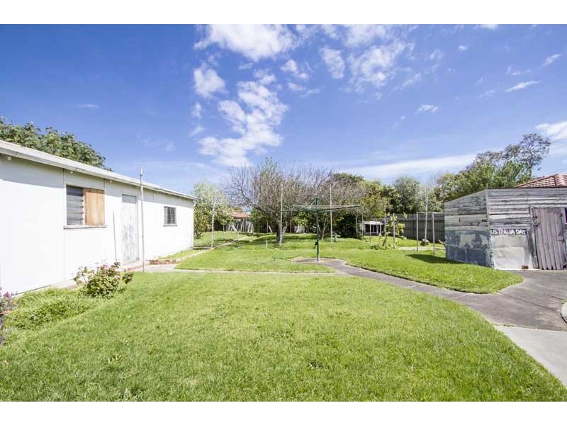 23 Lewis Street, Frankston VIC 3199