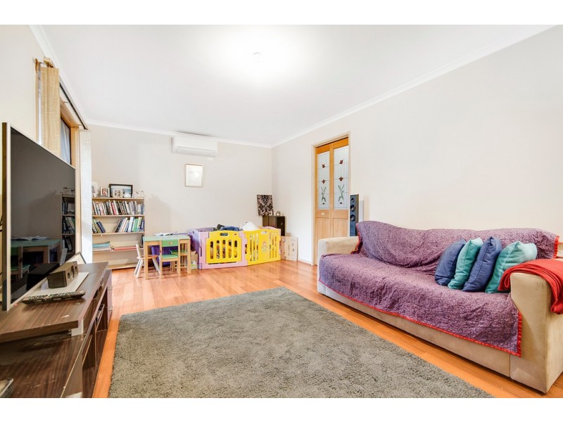 62 Dunsterville Crescent, Frankston VIC 3199