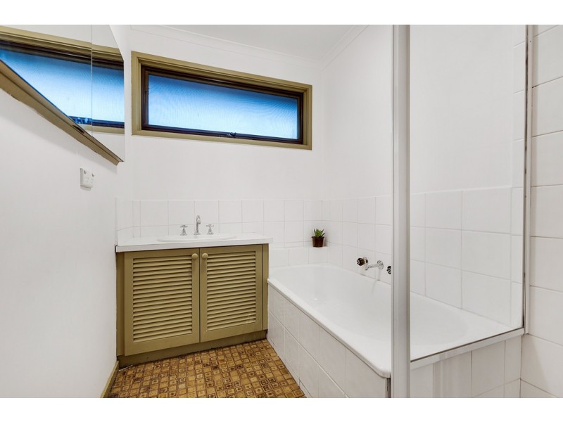 62 Dunsterville Crescent, Frankston VIC 3199