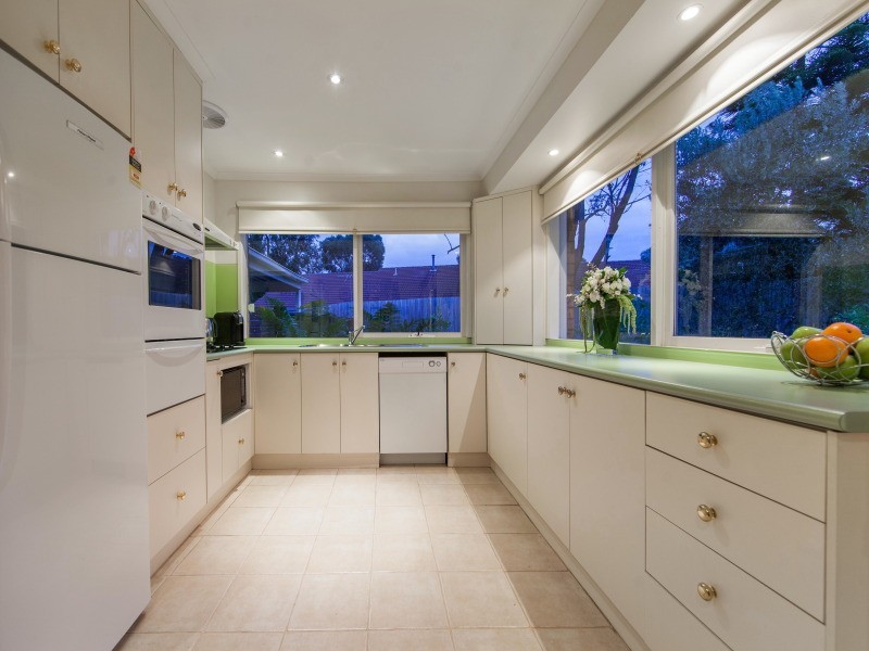 88 Raphael Crescent, Frankston VIC 3199