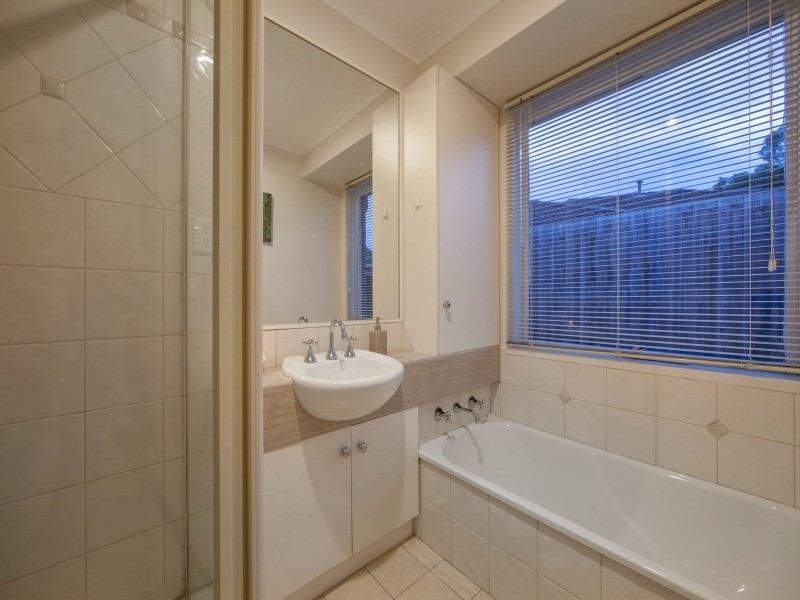 88 Raphael Crescent, Frankston VIC 3199