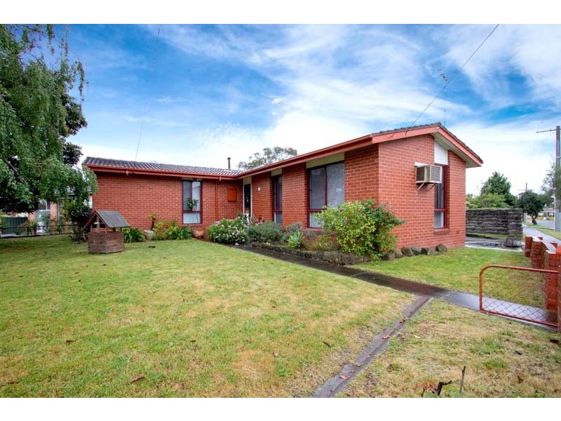 1 Wirilda Crescent, Frankston North VIC 3200