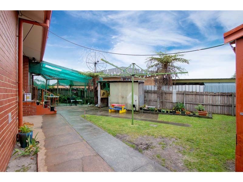 1 Wirilda Crescent, Frankston North VIC 3200