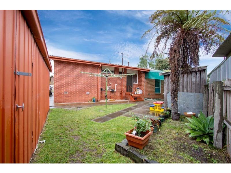 1 Wirilda Crescent, Frankston North VIC 3200