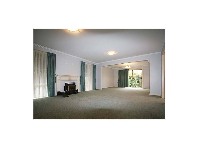 2A Scoble Street, Frankston South VIC 3199