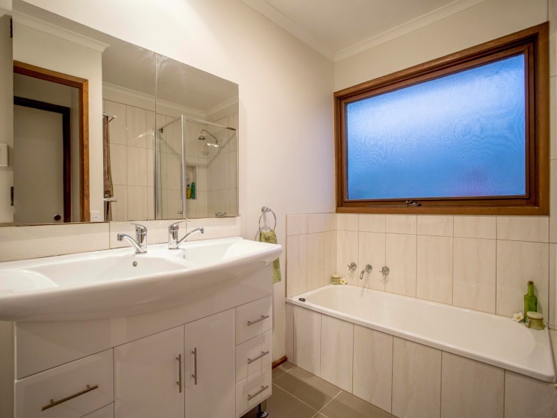 9 Minton Drive, Frankston VIC 3199