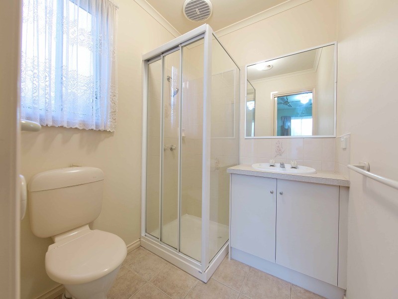 9 Barclay Avenue, Frankston VIC 3199