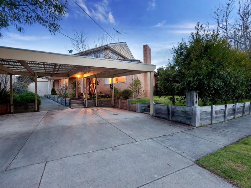10 Carramar Drive, Frankston VIC 3199